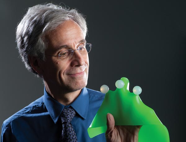 Jefferson Scholars Foundation Awards Faculty Prize to Louis A. Bloomfield