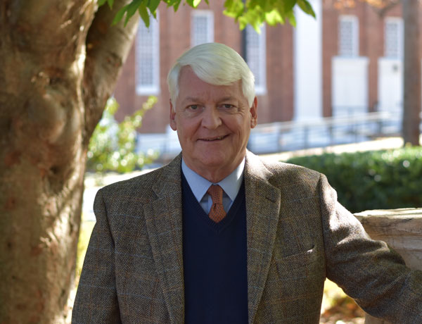 Faulders to retire as UVA Alumni Association President