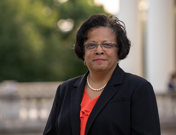 Student affairs VP Robyn Hadley leaves UVA