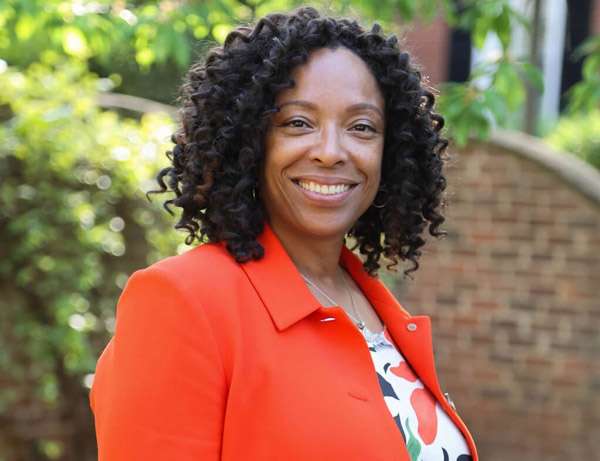 Comm School dean steps down; search to resume